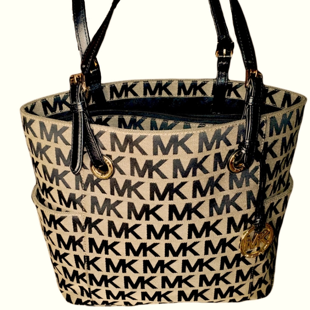 MK Purse!